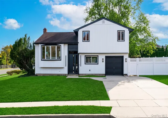 Single family home for sale at 5 Skellington, Oyster Bay, NY 11803 | MLS# 1068390