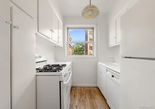 Photo 4 of House for sale at 68-61 Yellowstone Blvd #518, New York, NY 11375 | MLS# 1068434 | Listing updated on 2026-10-29