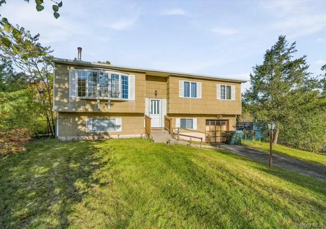 Single family home for sale at 12 Weather Vane Way, Middletown, NY 10940 | MLS# 1068491
