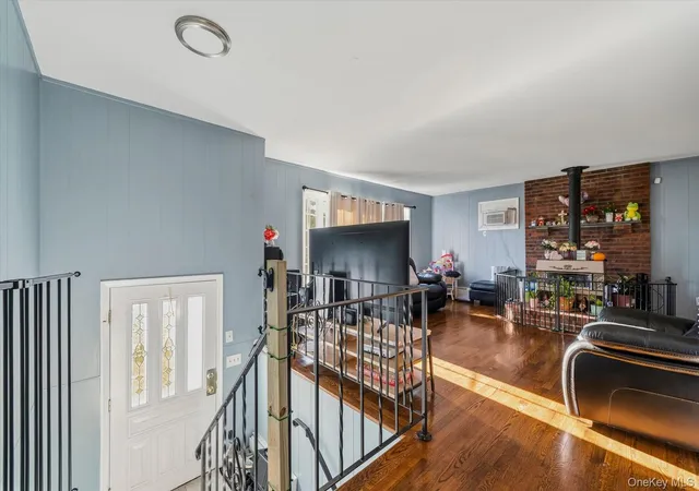Photo 3 of Single family home for sale at 12 Weather Vane Way, Middletown, NY 10940 | MLS# 1068491 | Listing updated on 2026-10-30