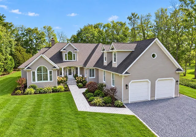 Single family home for sale at 1320 Breakwater Rd, Southold, NY 11952 | MLS# 1068525
