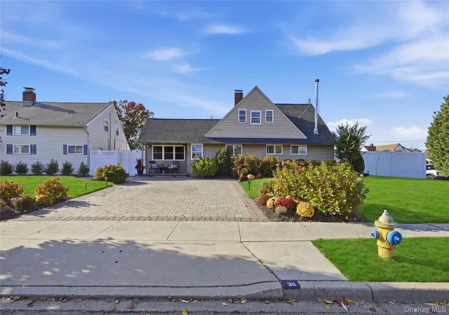 Photo 1 of Single family home for sale at 30 Low Ln, Hempstead, NY 11756 | MLS# 1068670 | Listing updated on 2026-10-30
