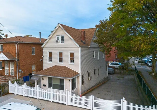 Photo 3 of House for sale at 10967 77th Street, New York, NY 11417 | MLS# 1068672 | Listing updated on 2026-10-30