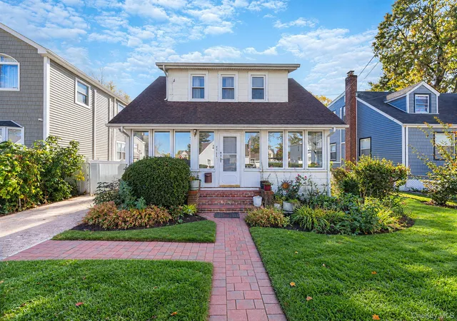 Photo 1 of Single family home for sale at 45 Hudson Ave, Hempstead, NY 11575 | MLS# 1068689 | Listing updated on 2026-10-30