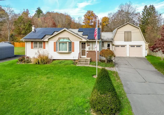 Photo 1 of Single family home for sale at 20 Apple Ln, Deerpark, NY 12785 | MLS# 1068693 | Listing updated on 2026-10-31