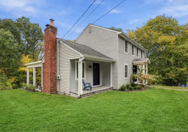 Photo 3 of Single family home for sale at 3 Harvey Rd, Croton Falls, NY 10519 | MLS# H6098561 | Listing updated on 2026-10-17
