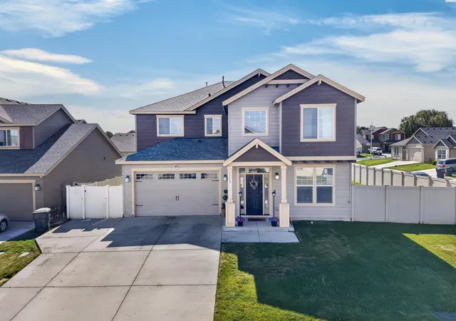 Homes for sale in Sunnyside, WA | 1713 Liberty Lane, Sunnyside, WA 98944 | MLS# 294387