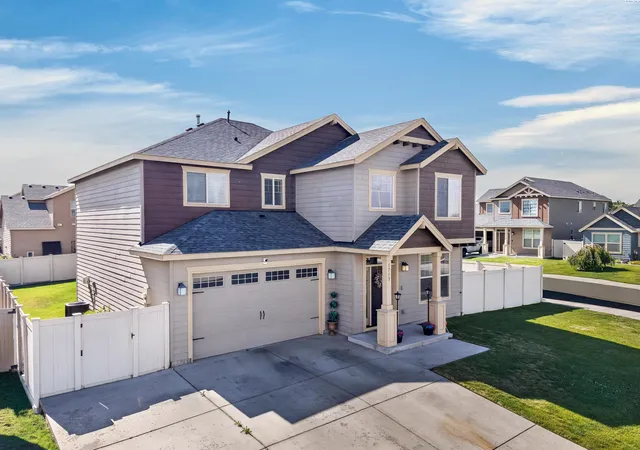 Homes for sale in Sunnyside, WA | 1713 Liberty Lane, Sunnyside, WA 98944 | MLS# 294387