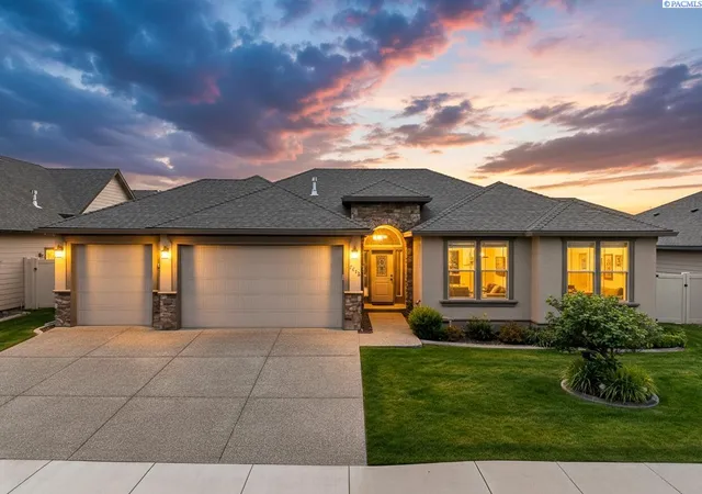 Homes for sale in Richland, WA | 2853 Copperstone Street, Richland, WA 99354 | MLS# 294161