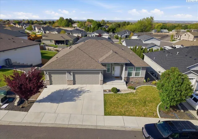 2nd image of 2652 W 44th Pl, Kennewick, WA 99337 | MLS# 292556