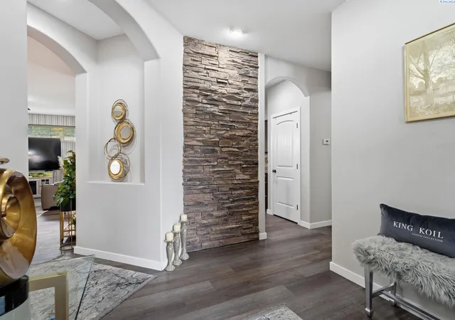 4th image of 497 Charbonnueau Dr, Richland, WA 99352 | MLS# 291464