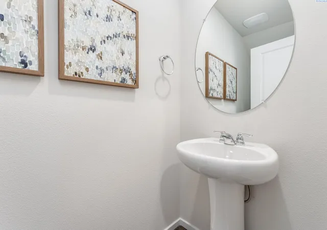 Photo 4 of Single family home for sale at 6516 Polar Dr, Pasco, WA 99301 | MLS# 293316 | Listing updated on 2026-09-13