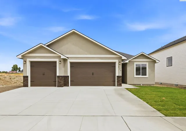 1st image of 219 Packer St, Prosser, WA 99350 | MLS# 294196