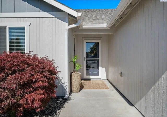 Homes for sale in West Richland, WA | 3211 S Highlands Blvd, West Richland, WA 99353 | MLS# 293964
