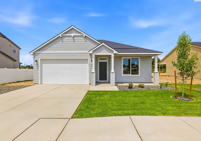 Homes for sale in Grandview, WA | 501 Sapphire Ave, Grandview, WA 98930 | MLS# 292823