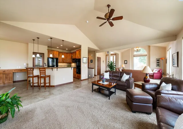 Photo 3 of Single family home for sale at 8714 W 6th Avenue, Kennewick, WA 99336 | MLS# 295387 | Listing updated on 2026-09-15