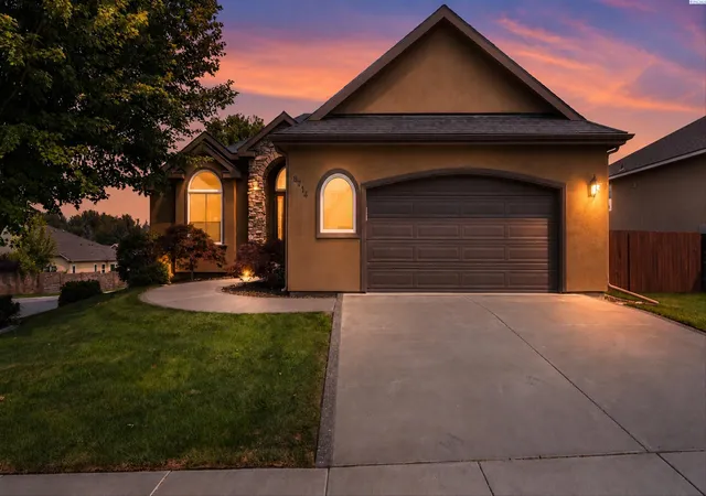 Photo 1 of Single family home for sale at 8714 W 6th Avenue, Kennewick, WA 99336 | MLS# 295387 | Listing updated on 2026-09-15