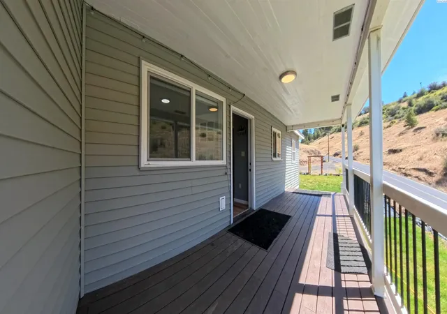 Homes for sale in Colfax, WA | 207 E Canyon St, Colfax, WA 99111 | MLS# 294614
