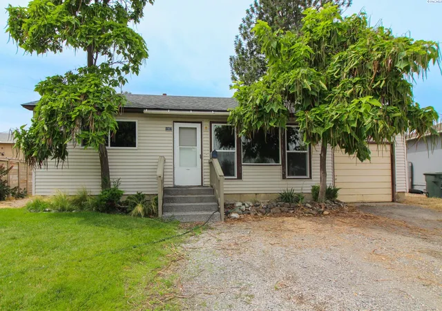 Homes for sale in Richland, WA | 1907 Hood Avenue, Richland, WA 99354 | MLS# 294445