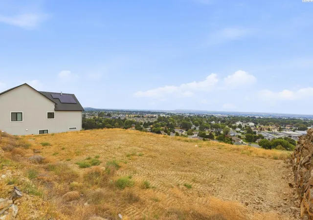 Photo 1 of Land for sale at 7298 W 20th Avenue, Kennewick, WA 99338 | MLS# 295103 | Listing updated on 2026-07-30