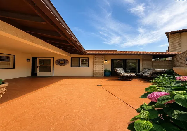 1st image of 125 Casa Sueno Ct, Richland, WA 99352 | MLS# 291468