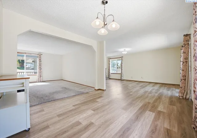 Photo 2 of Single family home for sale at 1711 S Kent, Kennewick, WA 99337 | MLS# 295528 | Listing updated on 2026-09-17