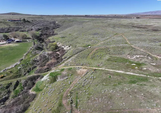 3rd image of Nka Rayhill Rd, Benton City, WA 99320 | MLS# 293703