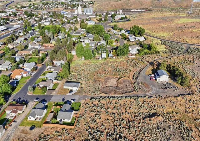 3rd image of Tbd N Ephrata Street, Connell, WA 99326 | MLS# 293322