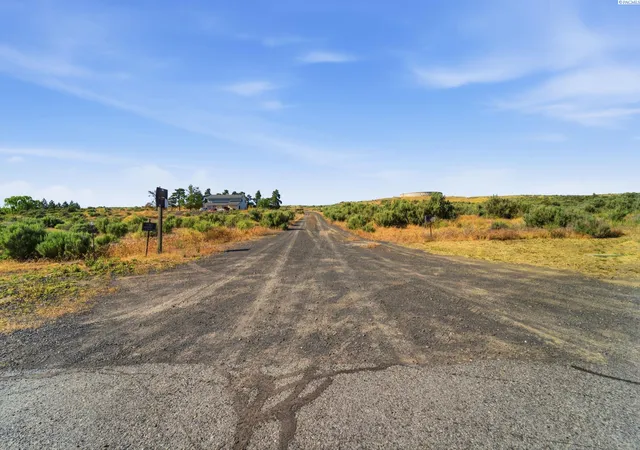 4th image of Tbd N Ephrata Street, Connell, WA 99326 | MLS# 293322