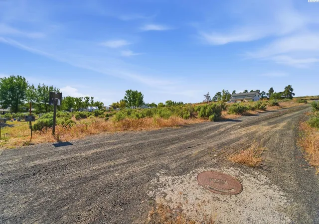 5th image of Tbd N Ephrata Street, Connell, WA 99326 | MLS# 293322