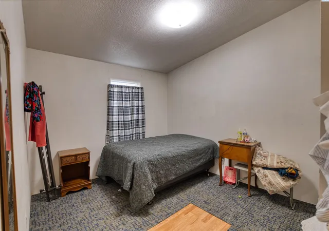 3rd image of 1383 Puterbaugh Rd, Grandview, WA 98930 | MLS# 289940