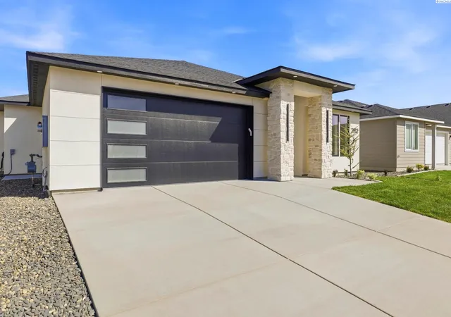 3rd image of 2912 Meadowlark Ave, Richland, WA 99352 | MLS# 294571