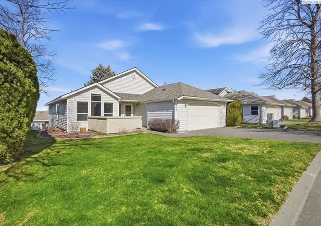 1st image of 3527 S Huntington Lp, Kennewick, WA 99337 | MLS# 291005
