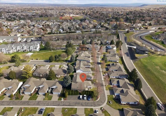 3rd image of 3527 S Huntington Lp, Kennewick, WA 99337 | MLS# 291005