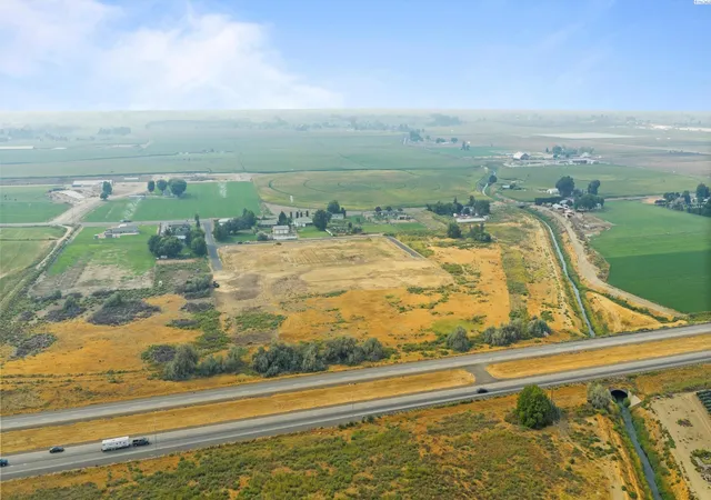 Homes for sale in Sunnyside, WA | Lot 6 Clyde Circle, Sunnyside, WA 98944 | MLS# 287341