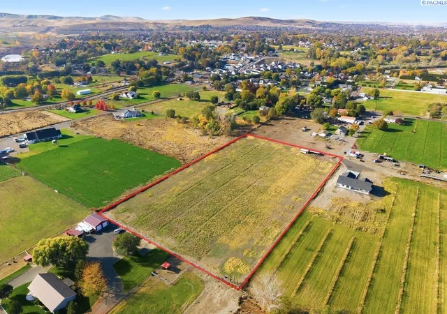 Photo 3 of Land for sale at Tbd S Lot 3 Gum St, Kennewick, WA 99336 | MLS# 289798 | Listing updated on 2026-05-01