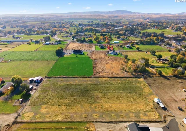 Photo 3 of Land for sale at Tbd S Lot 3 Gum St, Kennewick, WA 99336 | MLS# 289798 | Listing updated on 2026-05-01
