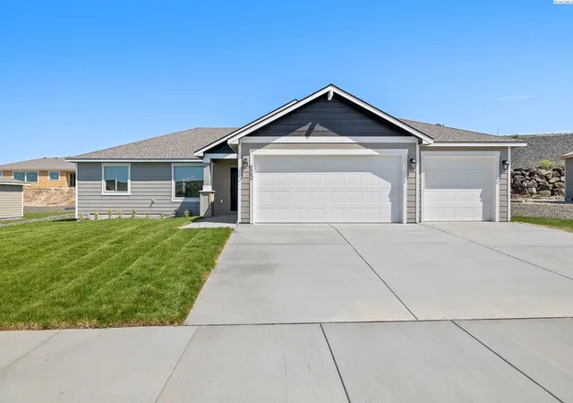 1st image of 6562 W 30th Pl, Kennewick, WA 99338 | MLS# 293888