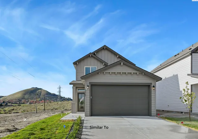 Homes for sale in Kennewick, WA | 10418 Clearwater Dr, Kennewick, WA 99336 | MLS# 293355