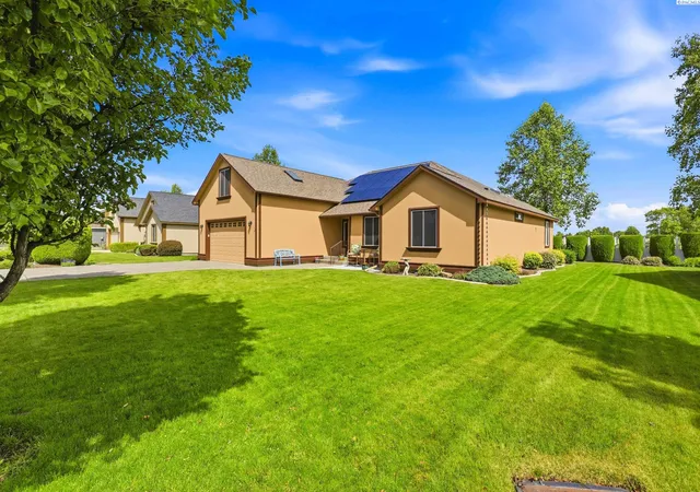 4th image of 6 Blue Star Court, Pasco, WA 99301 | MLS# 293460