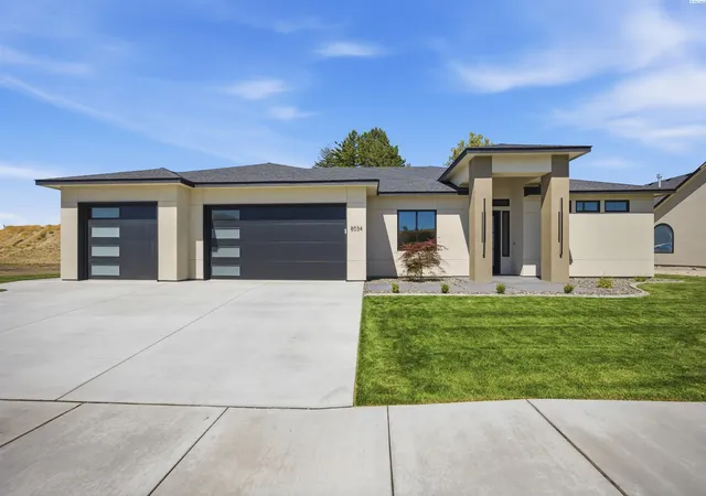 Homes for sale in Kennewick, WA | 8034 W 12th Ave, Kennewick, WA 99338 | MLS# 292952