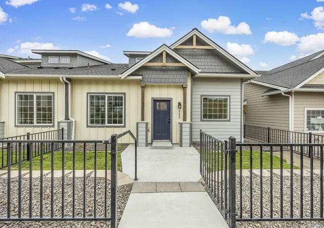 Homes for sale in West Richland, WA | 4449 Conifer St, West Richland, WA 99353 | MLS# 294450