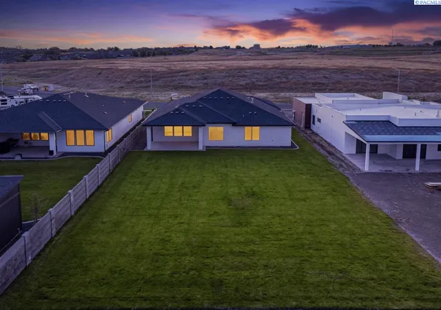 2nd image of 2839 Savanna Ave, Richland, WA 99352 | MLS# 294593