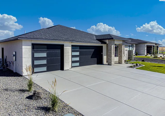 3rd image of 2839 Savanna Ave, Richland, WA 99352 | MLS# 294593