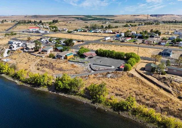 2nd image of 18228 Sw Shore Avenue, Beverly, WA 99321 | MLS# 293758