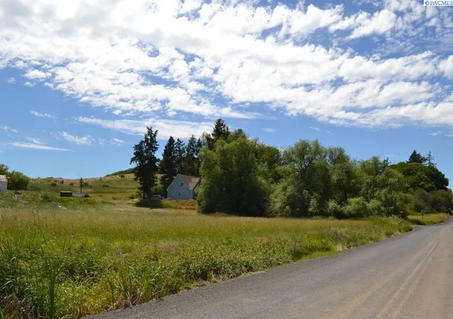 1st image of 2201 Kitzmiller Road, Pullman, WA 99163 | MLS# 294035