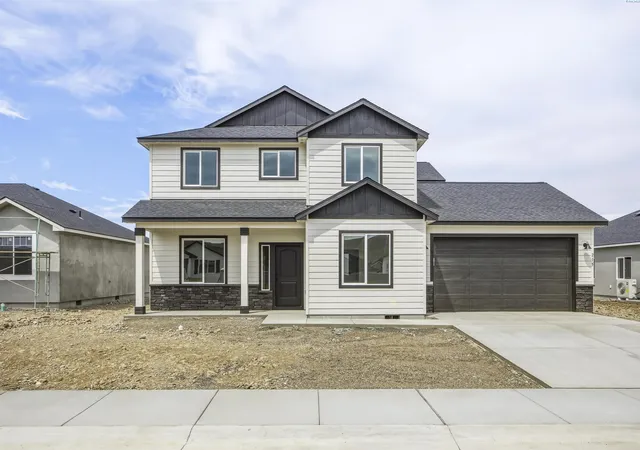 1st image of 215 Packer St, Prosser, WA 99350 | MLS# 291408