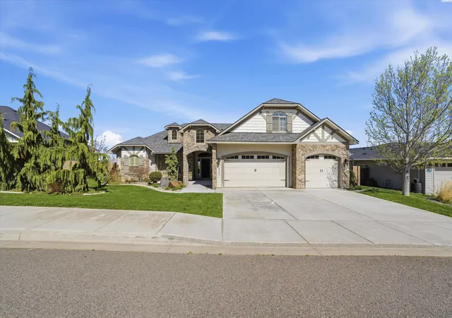 Homes for sale in Kennewick, WA | 1898 W 52nd Ave, Kennewick, WA 99337 | MLS# 291613