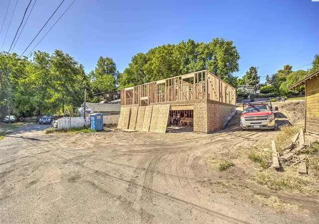 4th image of 622 Sunnyside Ave, Sunnyside, WA 98944 | MLS# 293206