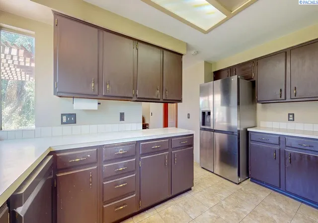 Photo 2 of Single family home for sale at 5901 W 12th Avenue, Kennewick, WA 99338 | MLS# 295498 | Listing updated on 2026-09-13